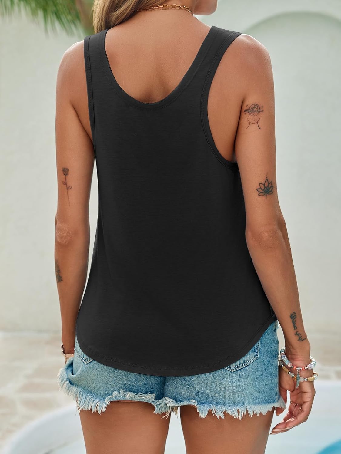 Scoop Neck Tank Tops Summer Casual Sleeveless Loose Fit T Shirts Beach Vacation Workout Basic Tees