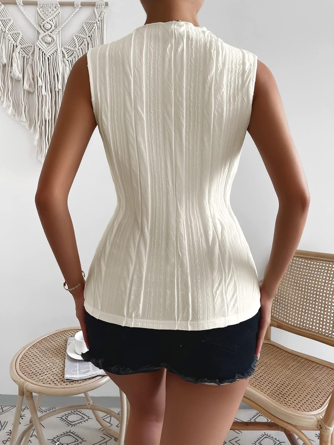 Sleeveless Mock Neck Textured Tank Top Corporate Business Office Outfits Trendy